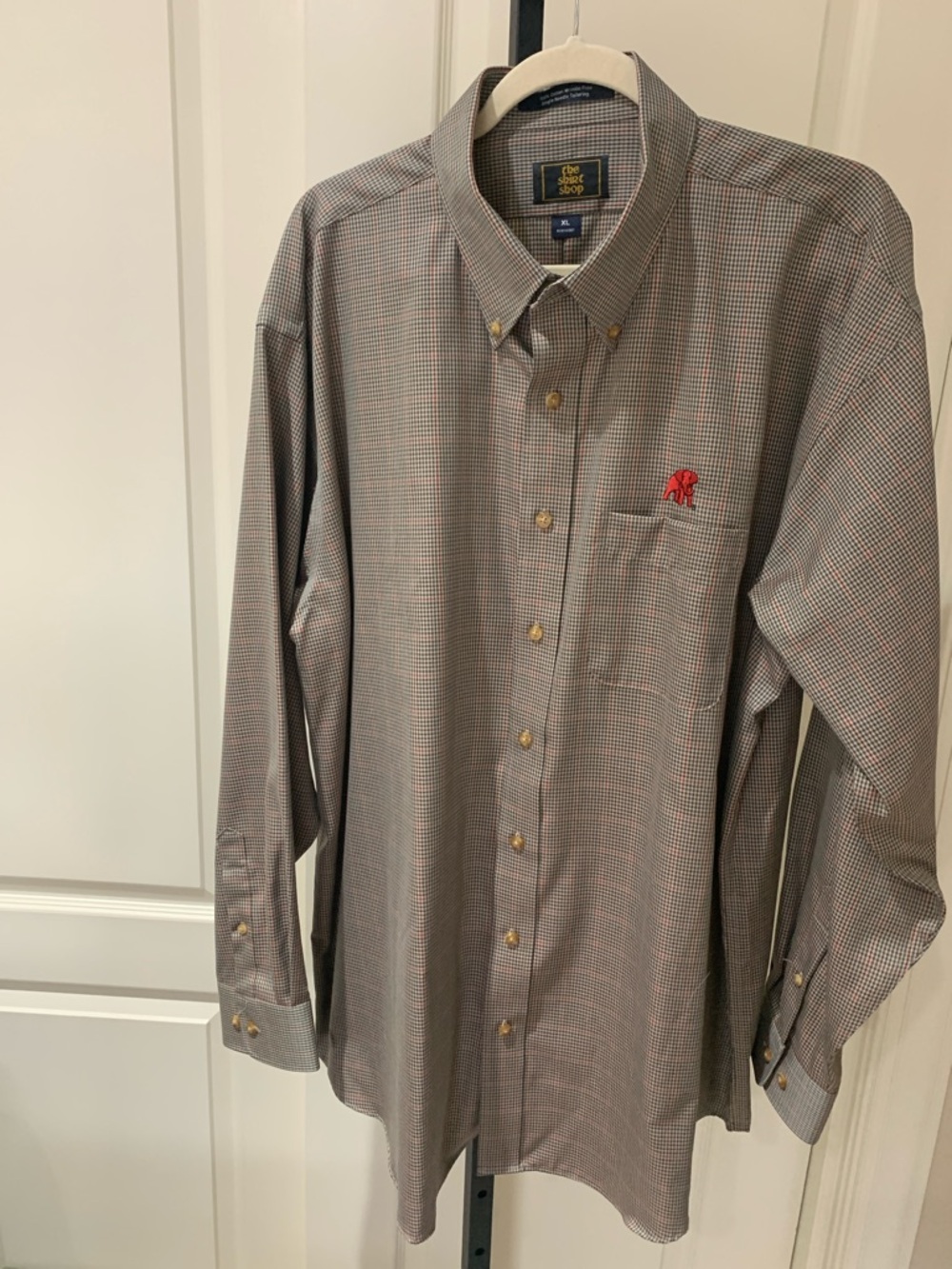 New, The Shirt Shop, XL, LS Shirt w/ elephant